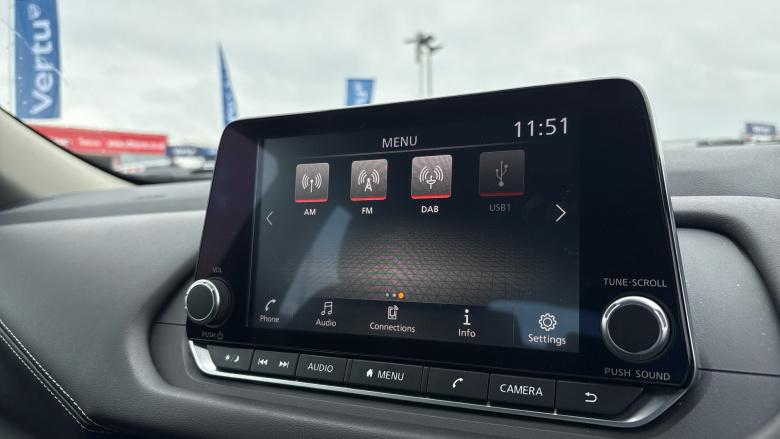 Nissan Qashqai 1.5 E-Power Acenta Premium 5dr Auto Hybrid Hatchback